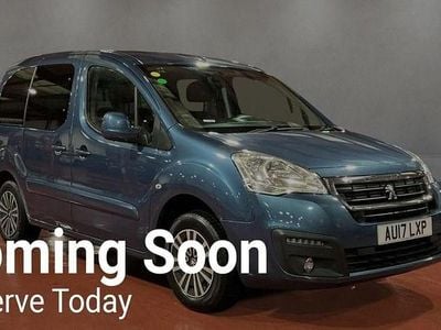 Used Peugeot Partner Tepee Active 75 HP (55 kW) 2017 Blue MPV
