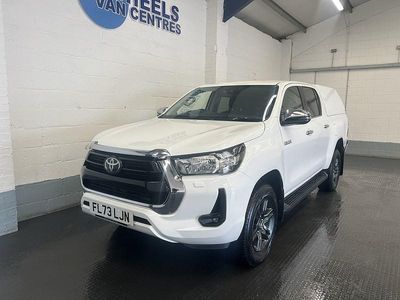 Used Toyota HiLux 150 HP (110 kW) 2023 White Pickup
