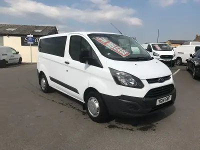 Usado Ford Transit Custom 100 CV (73 kW) 2014 Blanco Familiar