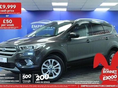 Usado Ford Kuga Titanium 120 HP (88 kW) 2017 Cinzento SUV