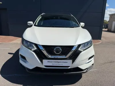Used Nissan Qashqai N-Connecta 2021 White SUV