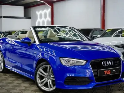 Usado Audi A3 Cabriolet S-Line 150 HP (110 kW) 2016 Azul Cabrios