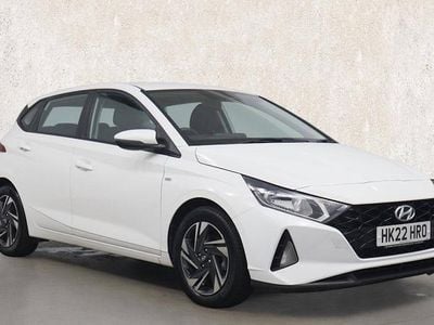 White Used 2022 Hyundai i20 SE Hatchback | £12,455 (Fair price)