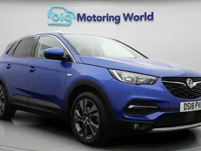 Used Vauxhall Grandland X Sport 131 HP (96 kW) 2018 Blue SUV