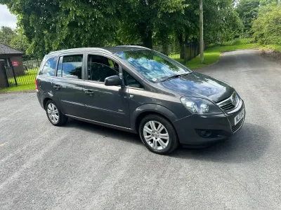 Used Vauxhall Zafira Design Edition 2013 Grey MPV