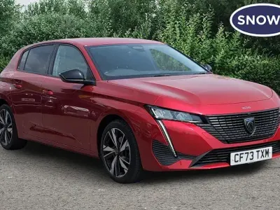 Used Peugeot 308 Allure 131 HP (96 kW) 2023 Red Hatchback
