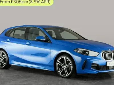 Begagnad BMW 118 M Sport 136 HK (100 kW) 2024 Halvkombi