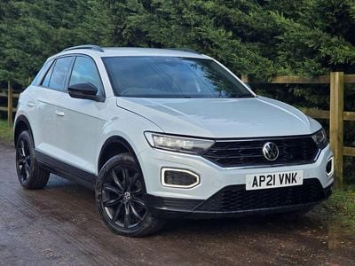 Usado VW T-Roc Black Edition 150 HP (110 kW) 2021 Prateado SUV