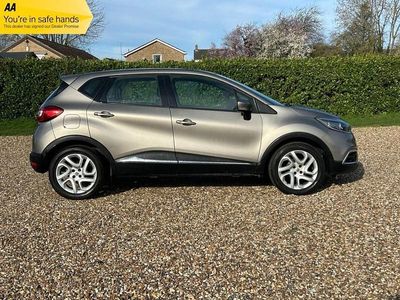 Used Renault Captur Dynamique 90 HP (66 kW) 2014 Beige SUV