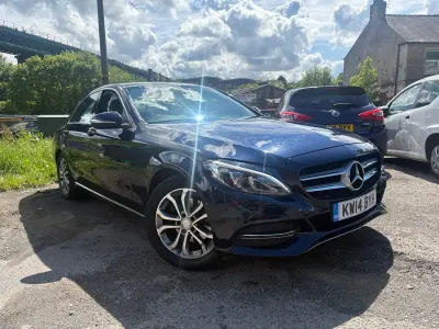 Used Mercedes C200 184 HP (135 kW) 2014 Blue Sedan