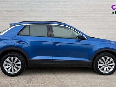 Used VW T-Roc SE 115 HP (84 kW) 2018 Blue SUV