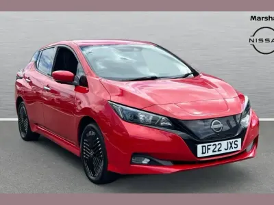Used Nissan Leaf N-Connecta 160 kW (218 HP) 2022 Red Hatchback