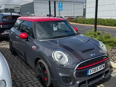 Usado Mini John Cooper Works Hatch 2015 Gris Utilitario