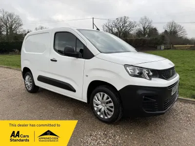 Used Peugeot Partner 131 HP (96 kW) 2021 White MPV