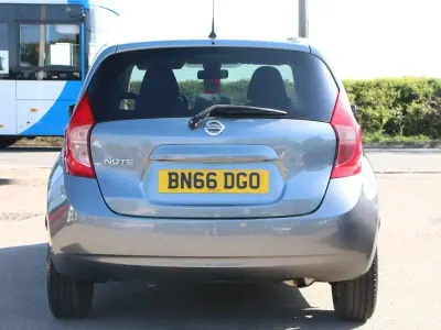 Używany Nissan Note Acenta Premium 79 KM (58 kW) 2016 Szary Hatchback