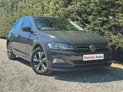 Usado VW Polo SE 95 HP (69 kW) 2020 Cinzento Citadino