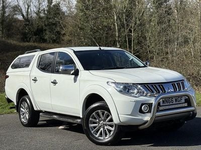 Used Mitsubishi L200 181 HP (133 kW) 2016 White Pickup