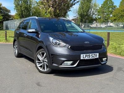 Gebraucht Kia Niro 139 PS (102 kW) 2019 Grau SUV
