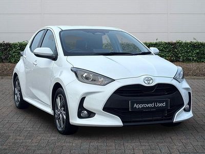 Used Toyota Yaris Hybrid 2025 White Hatchback