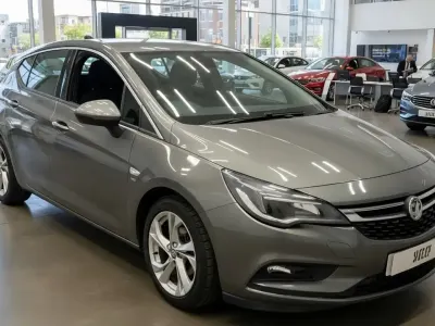 Used Vauxhall Astra SRi 2018 Grey Hatchback