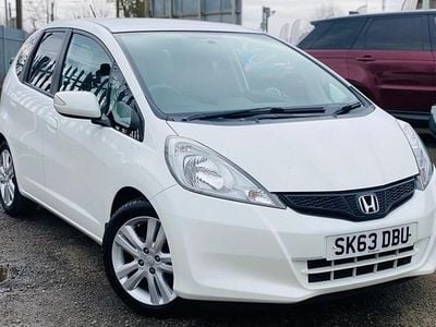 Used Honda Jazz ES 99 HP (72 kW) 2013 White Hatchback