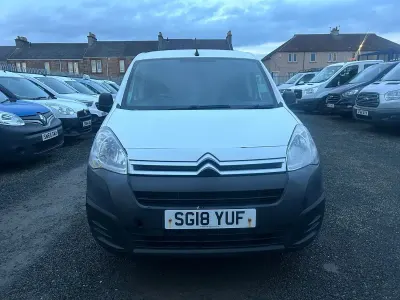 Used Citroën Berlingo 100 HP (73 kW) 2018 White MPV