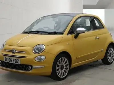 Used Fiat 500 Lounge 69 HP (50 kW) 2016 Yellow Hatchback