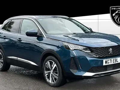 Używany Peugeot 3008 Allure Premium 131 KM (96 kW) 2022 SUV