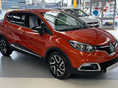 Used Renault Captur Dynamique 90 HP (66 kW) 2015 SUV