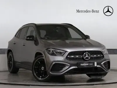 Usado Mercedes GLA200 AMG Line Premium Plus 163 HP (119 kW) 2025 Cinzento SUV
