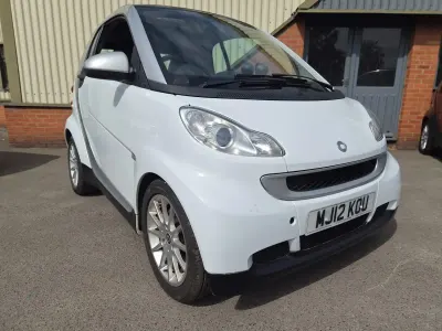 Used Smart ForTwo Coupé Passion 54 HP (39 kW) 2012 White Coupe