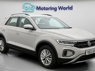 Used VW T-Roc Life 150 HP (110 kW) 2023 Grey SUV