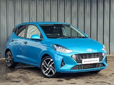 Used Hyundai i10 Premium 84 HP (61 kW) 2023 Green Hatchback