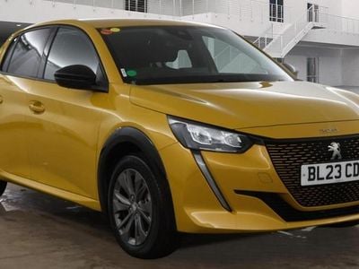 Used Peugeot e-208 Allure+ 100 kW (136 HP) 2023 Yellow Hatchback