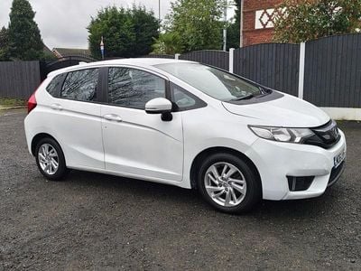 Used Honda Jazz SE 2015 White Hatchback