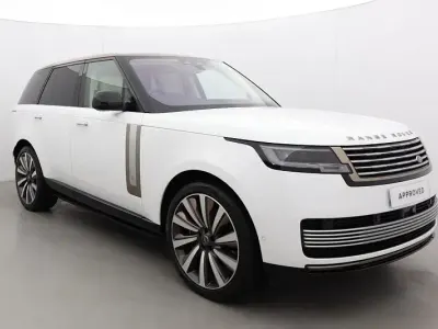 Gebraucht Land Rover Range Rover 530 PS (389 kW) 2023 Weiß SUV