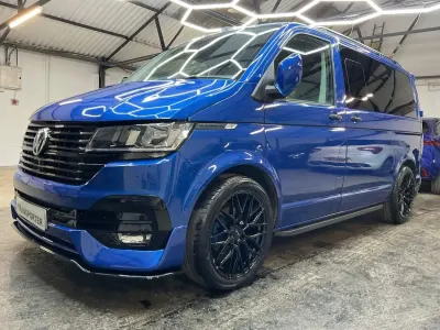 Begagnad VW Transporter Startline 2023 Blå Van