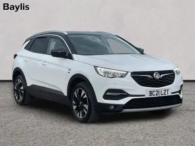 Second-hand Vauxhall Grandland X Edition 130 CP (95 kW) 2021 Alb SUV