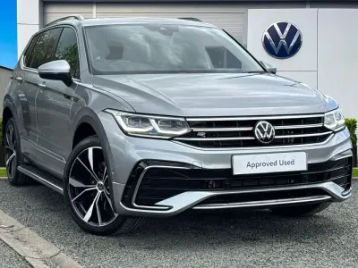 Używany VW Tiguan Allspace R-line 200 KM (147 kW) 2024 Srebrny SUV