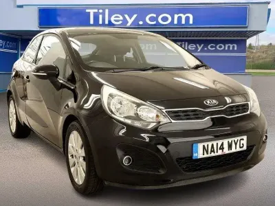 Used Kia Rio 85 HP (62 kW) 2014 Black Hatchback