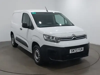 Used Citroën Berlingo 100 HP (73 kW) 2024 White MPV