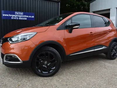 Usado Renault Captur Dynamique 90 CV (66 kW) 2017 Naranja SUV