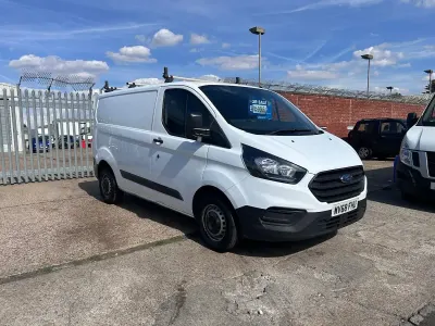 Used Ford Transit Custom 105 HP (77 kW) 2018 White Van