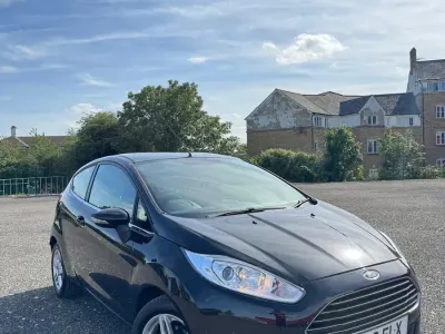 Used Ford Fiesta Zetec 125 HP (91 kW) 2013 Black Hatchback
