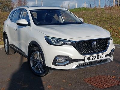 White Used 2022 MG HS Exclusive SUV | £17,698 (Fair price)