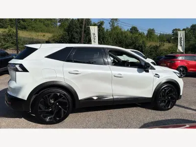 Used Renault Symbioz Iconic Esprit Alpine 143 HP (105 kW) 2025 White  SUV