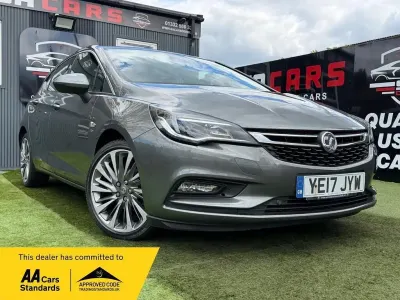Gebraucht Vauxhall Astra Elite 150 PS (110 kW) 2017 Grau Kleinwagen