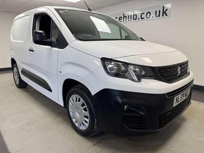 Used Peugeot Partner 2019 White MPV