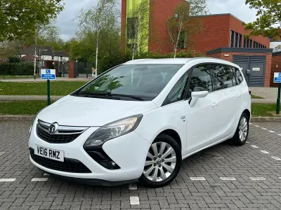 Used Vauxhall Zafira 170 HP (125 kW) 2016 White MPV