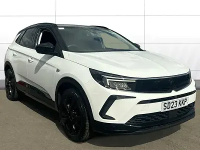 Used Vauxhall Grandland X 131 HP (96 kW) 2023 White SUV